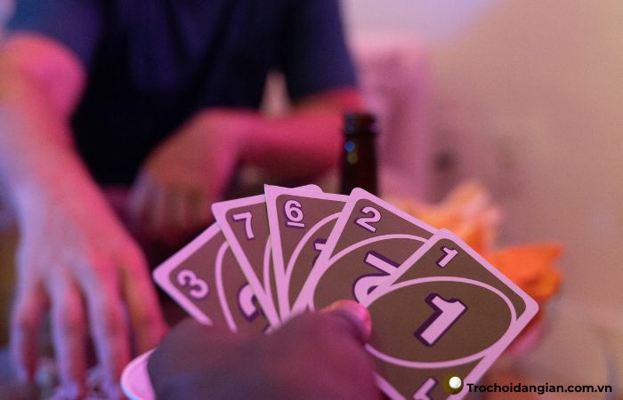 tro-choi-dan-gian-bai-uno-8