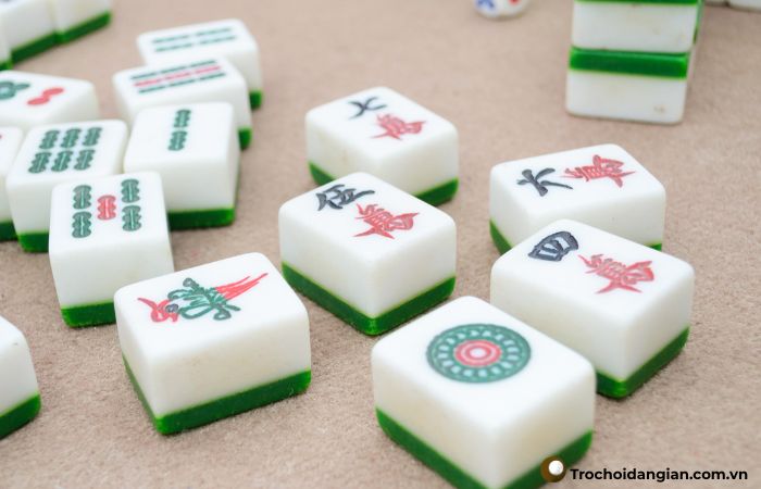 tro-choi-dan-gian-luat-choi-mat-chuoc-1